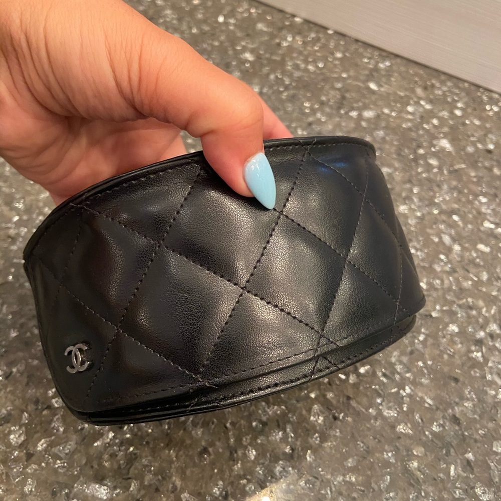 Chanel Sunglasses - Picture 9 of 10